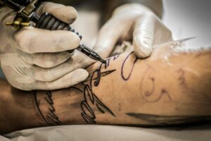 meilleurs tatoueurs Paris